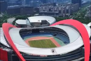 火爆💥明日苏超南京vs苏州，预计超6万球迷涌入南京奥体&破纪录