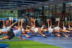 收拾心情，调整状态，以最饱满的精神迎接之后的每一场比赛！