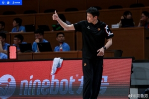 周鲁男：唯有坚持 才能点燃梦想 畏惧失败 怎么能见彩虹