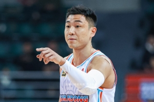 媒体人：高诗岩已回山东和全队一起训练 个人加练投篮 三分6连中