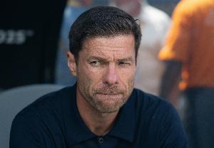 阿隆索执教皇马11场正式比赛，球队已领到4张红牌