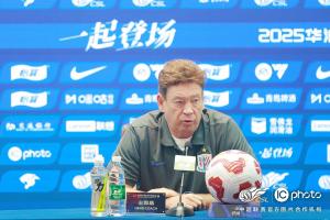 斯卢茨基：明天是本赛季最重要一场比赛，努力摆脱之前的负面情绪