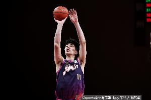 博主：余嘉豪协商多留一日遭拒&险遭解雇 西班牙俱乐部好像很不满